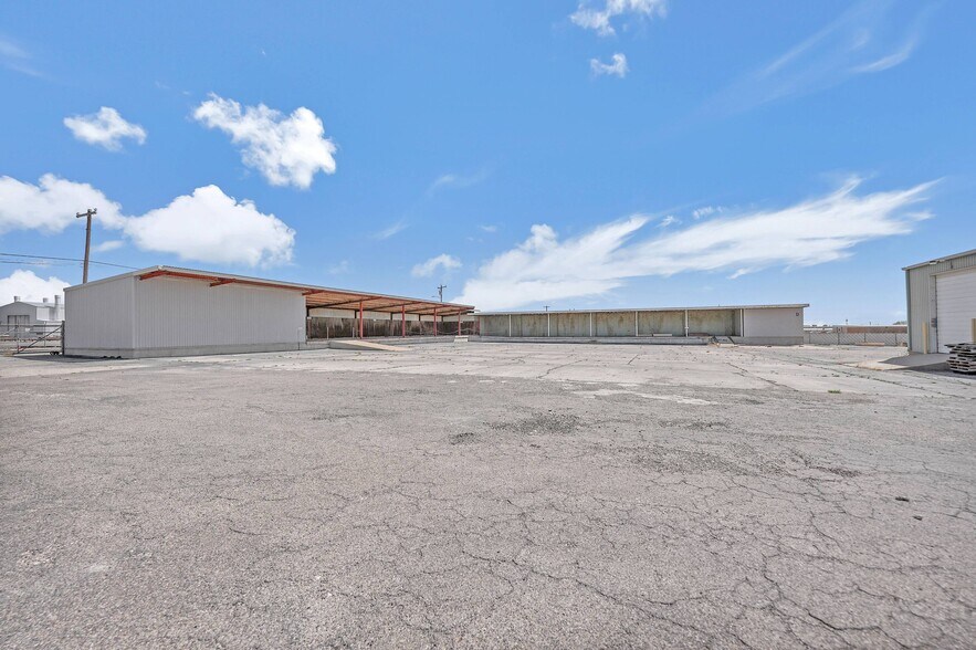 100 Industrial Ave, Odessa, TX à vendre - Photo de l’immeuble – Image 2 sur 16