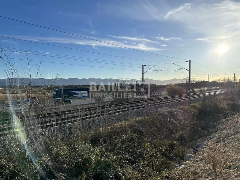 Terrain dans Vidauban à vendre - Photo de l’immeuble – Image 2 sur 12