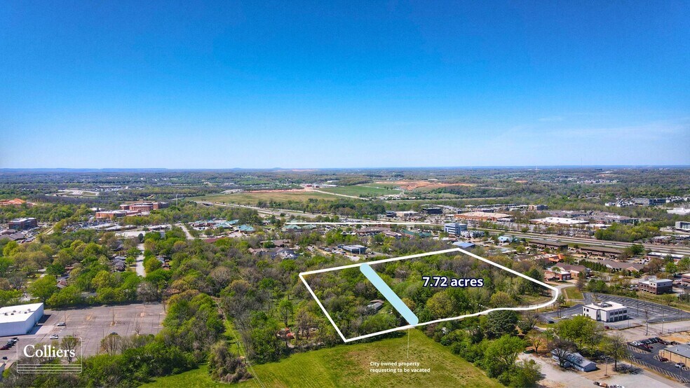North Plainview Avenue, Fayetteville, AR à vendre - Photo de l’immeuble – Image 2 sur 9