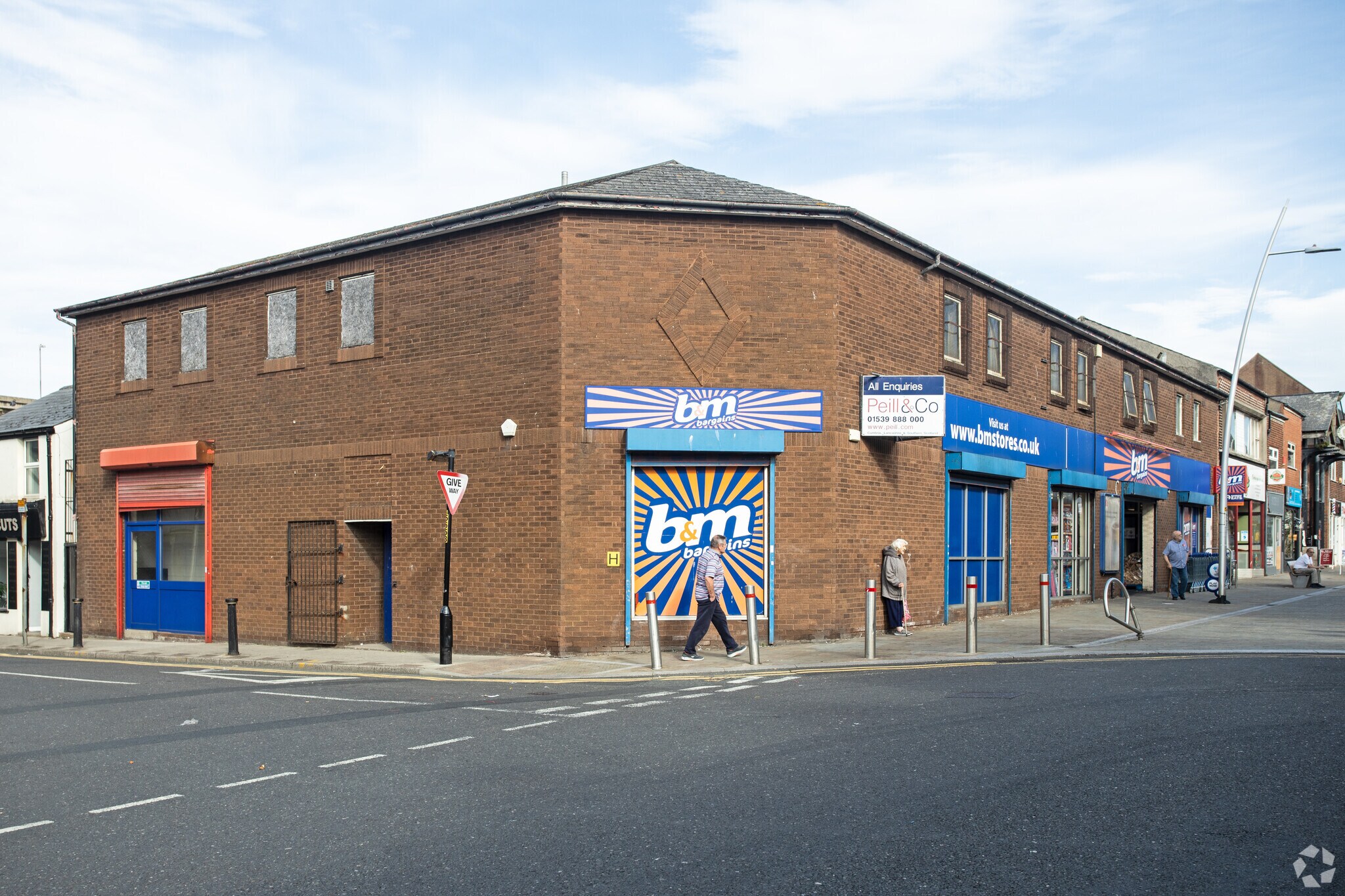 63-75 Dalton Rd, Barrow In Furness à louer Photo de l’immeuble– Image 1 sur 5