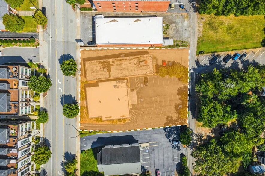 610-614 N Main St, Greenville, SC à vendre - Photo de l’immeuble – Image 1 sur 4