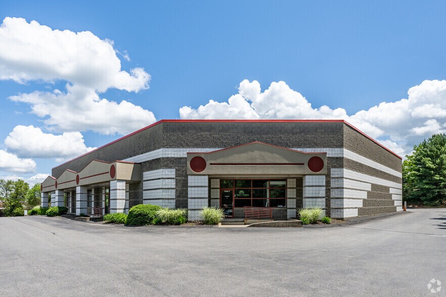 108 Commerce Blvd, Lawrence, PA à louer - Photo principale – Image 1 sur 3