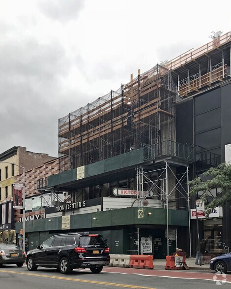 228 W 126th St, New York, NY à louer - Photo principale – Image 1 sur 2