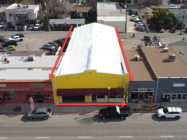 734 Main St, Ramona, CA à vendre - Photo de l’immeuble – Image 2 sur 9