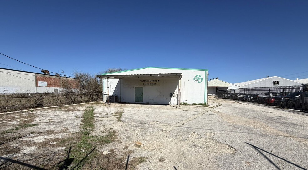 1107-1131 W Laurel St, San Antonio, TX à vendre - Photo de l’immeuble – Image 2 sur 2