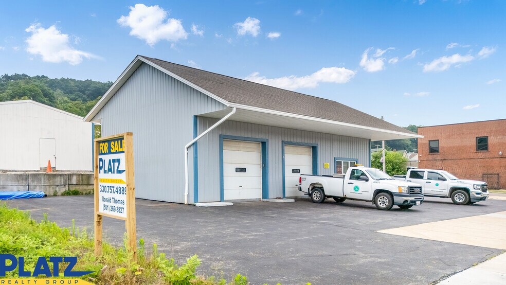 230 E Liberty St, Lowellville, OH à vendre - Photo de l’immeuble – Image 2 sur 8
