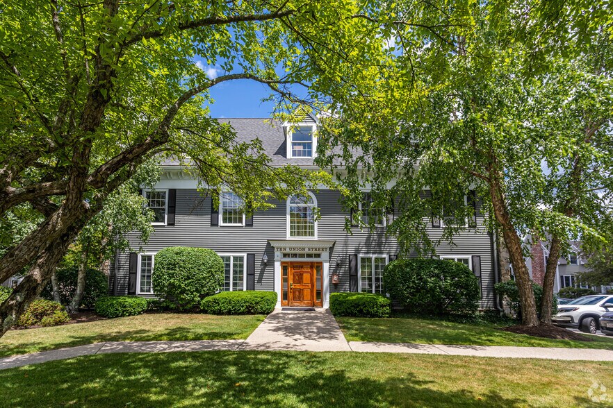 10 Union St, Natick, MA à vendre - Photo principale – Image 1 sur 4