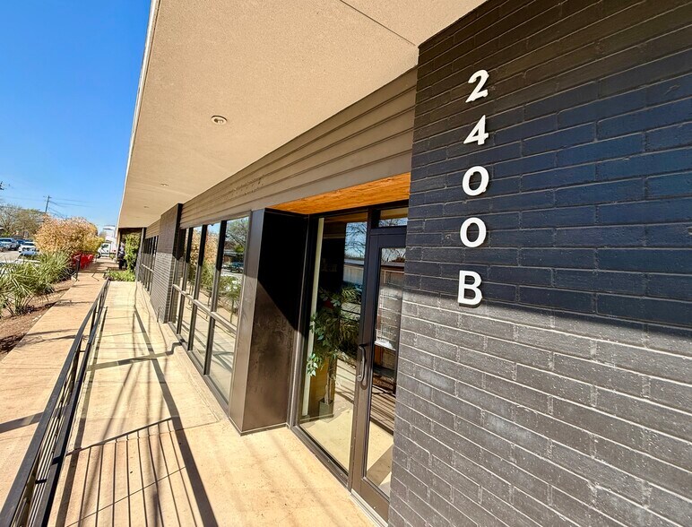 2400 Webberville Rd, Austin, TX à louer - Photo de l’immeuble – Image 3 sur 16