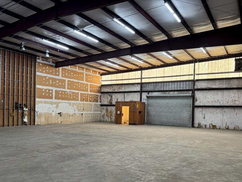 3190 Highway 80 W, Bloomingdale, GA à louer - Photo de l’immeuble – Image 3 sur 5