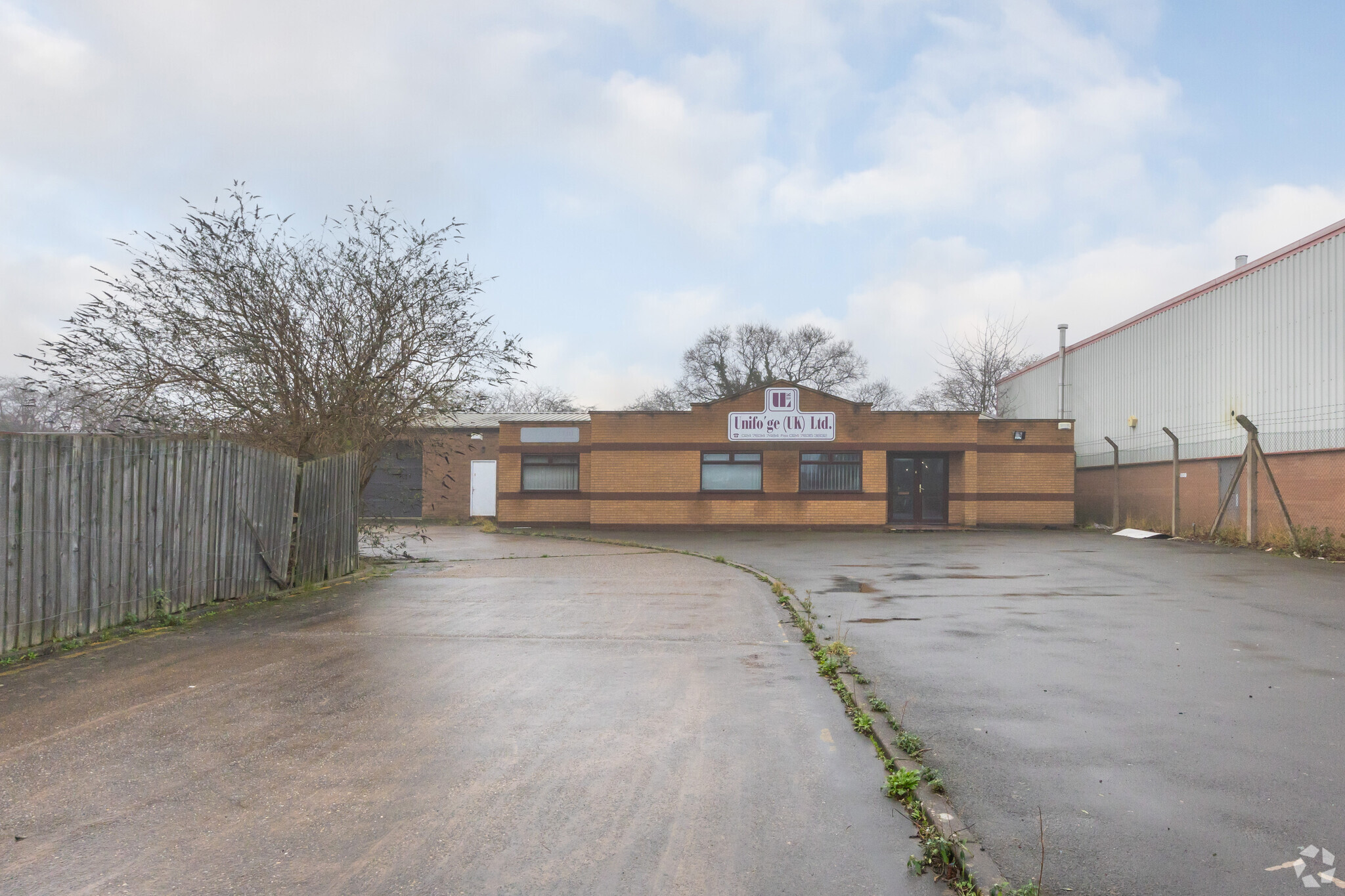 Kelsey Close, Nuneaton à louer Photo principale– Image 1 sur 2