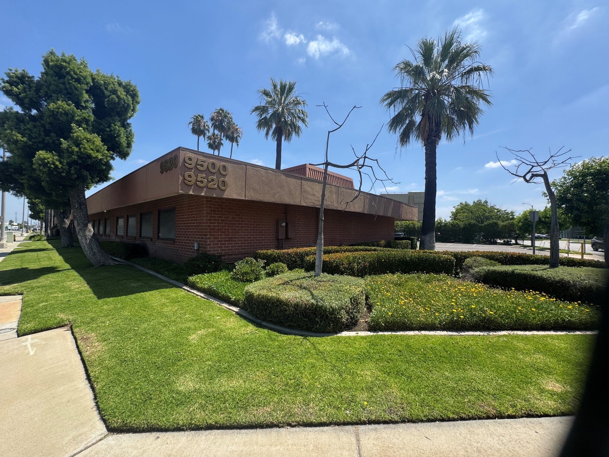9520 Norwalk Blvd, Santa Fe Springs, CA à louer Photo intérieure– Image 1 sur 29