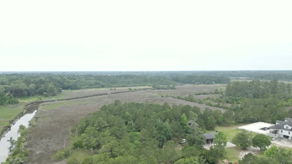 129 Salt Creek Rd, Savannah, GA à vendre - Vidéo sur l’annonce professionnelle – Image 2 sur 11