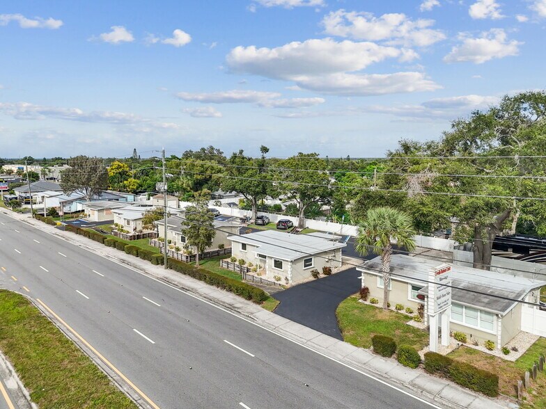 11601 Seminole Blvd, Largo, FL à vendre - Photo de l’immeuble – Image 3 sur 3