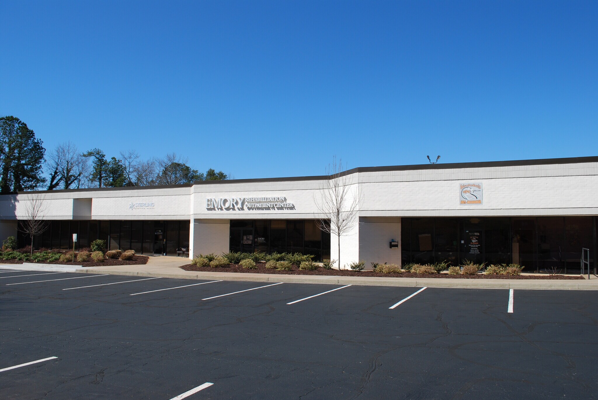5875 Peachtree Industrial Blvd, Peachtree Corners, GA à louer Photo principale– Image 1 sur 11