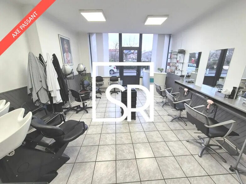 Local commercial dans Clermont-Ferrand à vendre - Photo de l’immeuble – Image 2 sur 12