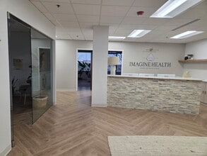 500 Chesterfield Ctr, Chesterfield, MO à louer Photo intérieure– Image 2 sur 14