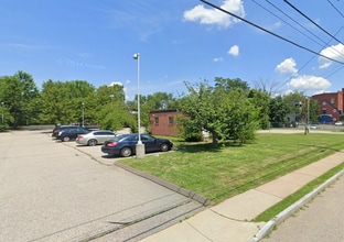 16 Orchard St, East Hartford, CT à louer Photo intérieure– Image 1 sur 9