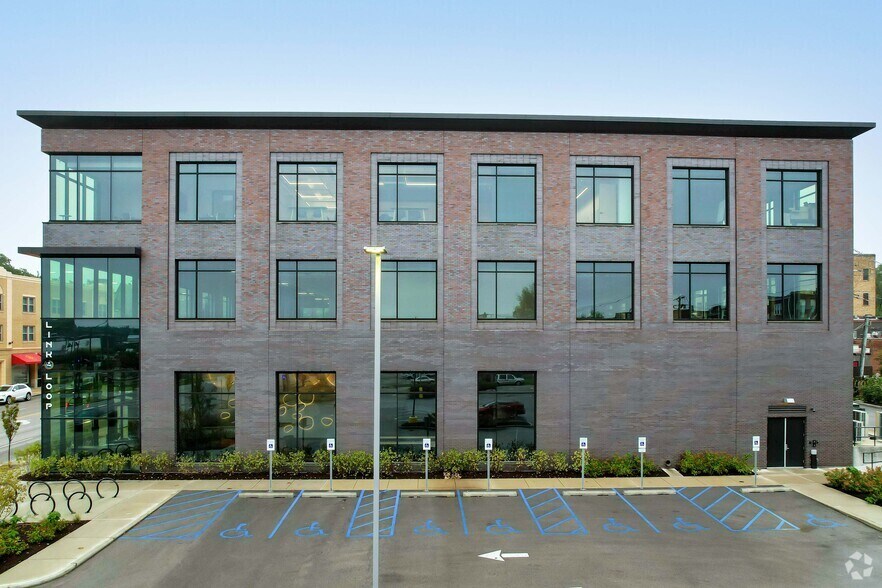 621 N Skinker Blvd, Saint Louis, MO à louer - Photo de l’immeuble – Image 3 sur 7