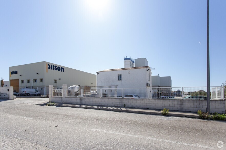 Industriel/Logistique dans Campo Real, Madrid à vendre - Photo de l’immeuble – Image 2 sur 2