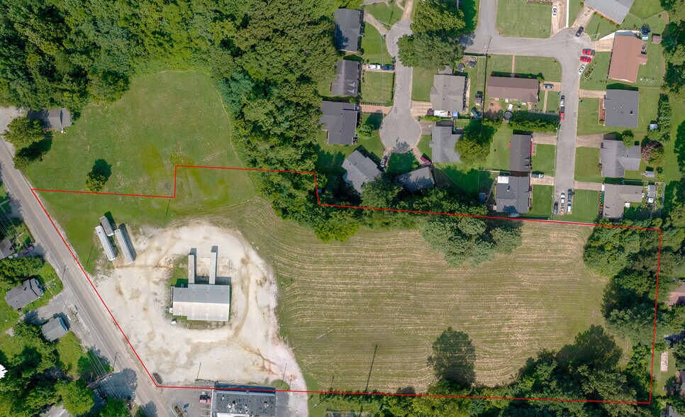 823 Whitehall St, Jackson, TN à louer - Photo de l’immeuble – Image 3 sur 110
