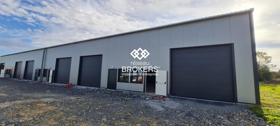 Local d'activités dans Épaignes à vendre - Photo de l’immeuble – Image 3 sur 5