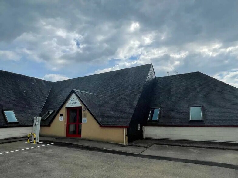 Bureau dans Le Mesnil-Esnard à louer - Photo de l’immeuble – Image 3 sur 5