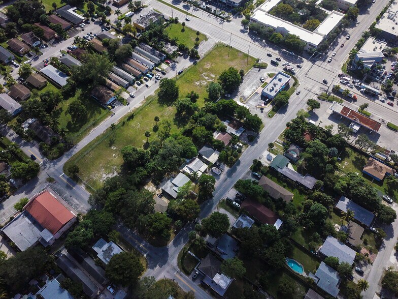 1038 NW 7th Ave, Fort Lauderdale, FL à vendre - Photo de l’immeuble – Image 3 sur 4