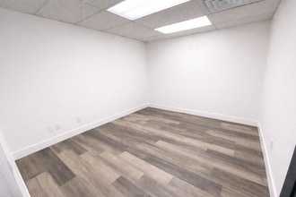 365 W 2nd Ave, Escondido, CA à louer Photo intérieure– Image 2 sur 2