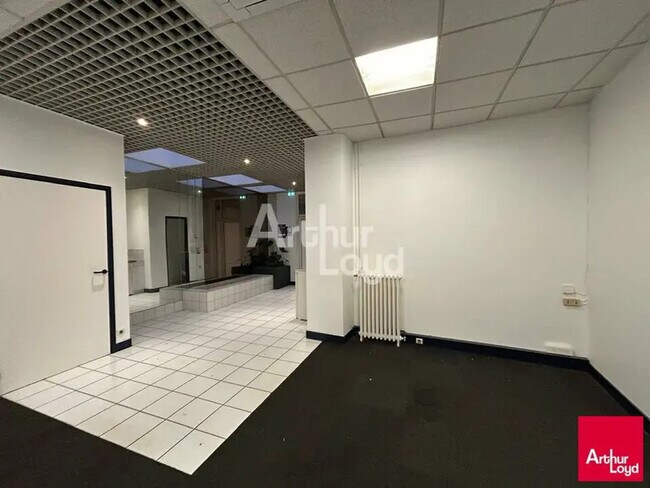 Plus de détails pour Bureau à louer