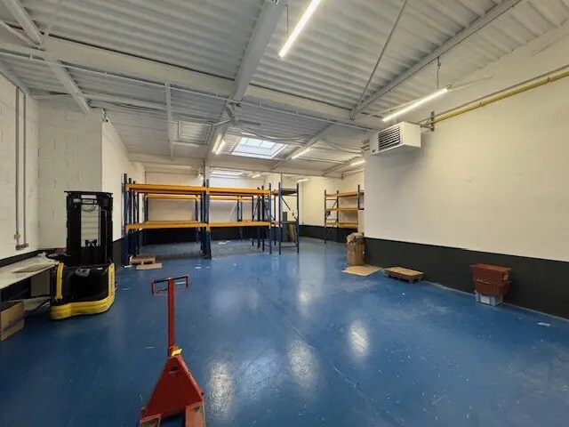 Industriel/Logistique dans Andrézieux-Bouthéon à louer - Photo intérieure – Image 1 sur 7