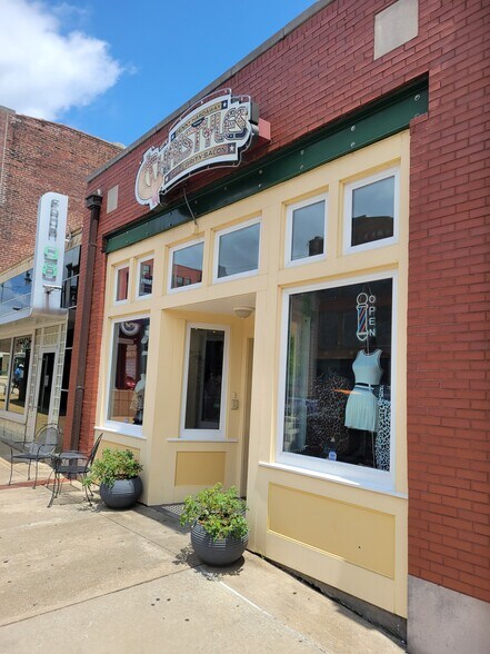 500 S Main St, Memphis, TN à vendre - Photo de l’immeuble – Image 3 sur 10