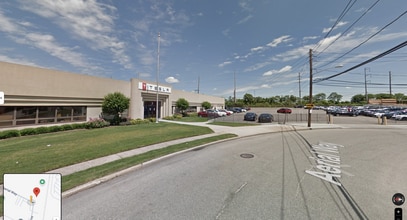 7 Aerial Way, Syosset, NY à louer Photo intérieure– Image 1 sur 3