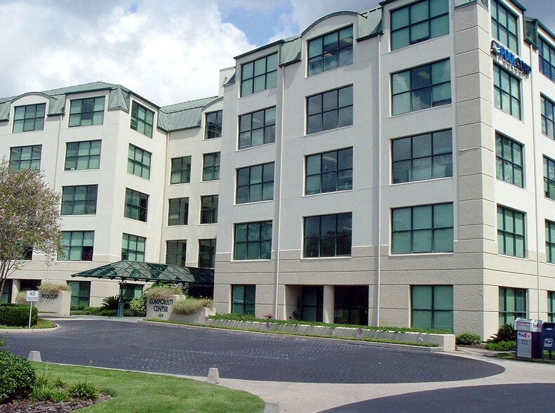 109 Northpark Blvd, Covington, LA à louer - Photo de l’immeuble – Image 2 sur 14
