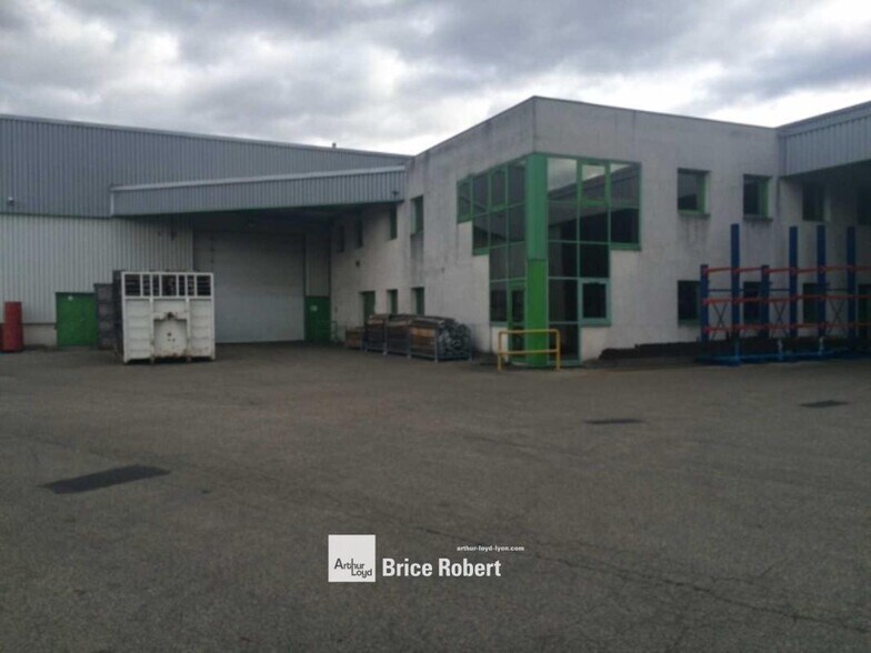 Industriel/Logistique dans Jassans-Riottier à vendre - Photo de l’immeuble – Image 2 sur 2