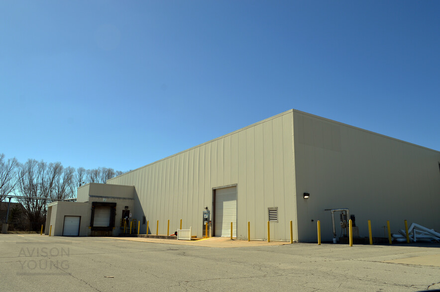 400 Chamber Dr, Decatur, IN à louer - Photo de l’immeuble – Image 3 sur 4