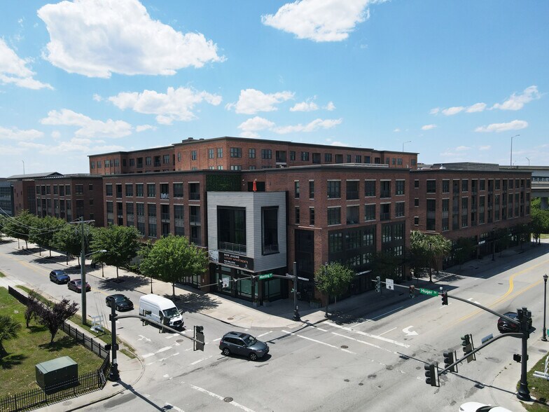 601 Meeting St, Charleston, SC à louer - Photo de l’immeuble – Image 1 sur 9