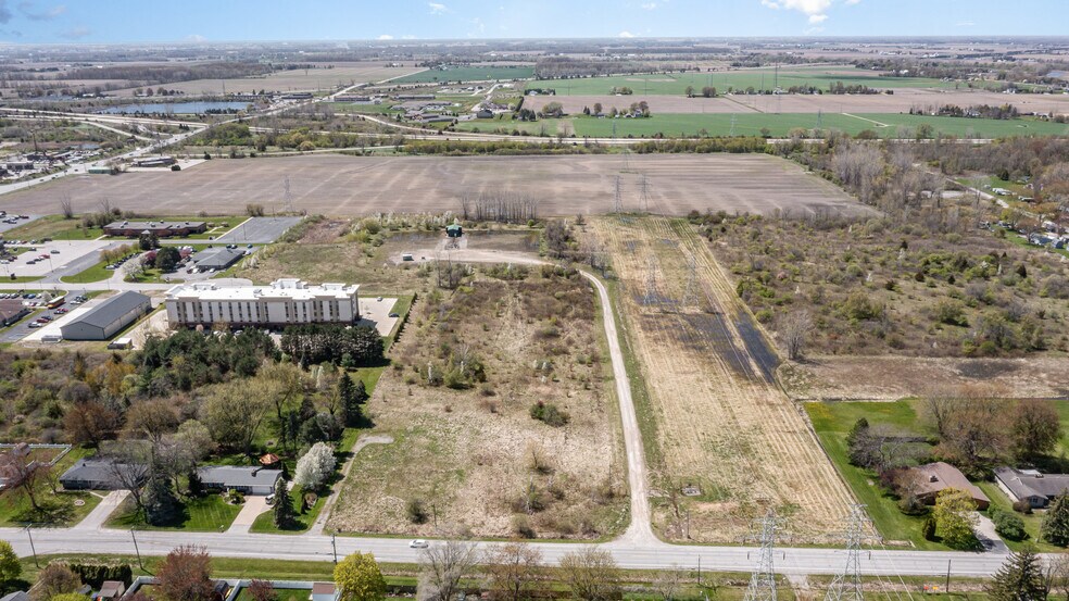 3868 2 Mile Rd, Bay City, MI à vendre - Photo de l’immeuble – Image 2 sur 9