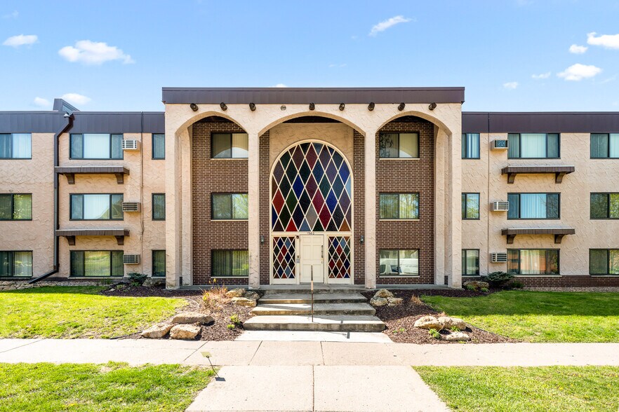 1940 Iglehart Ave, Saint Paul, MN à vendre - Photo de l’immeuble – Image 2 sur 22