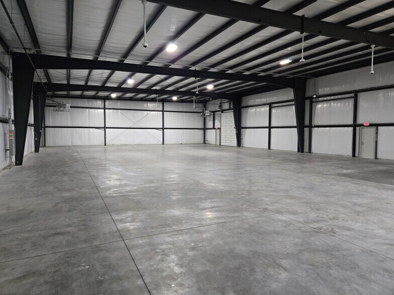 6024 Highview Dr, Fort Wayne, IN à louer - Photo intérieure – Image 3 sur 6