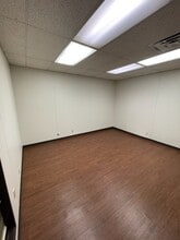 705 N Greenville Ave, Allen, TX à louer Photo intérieure– Image 1 sur 1