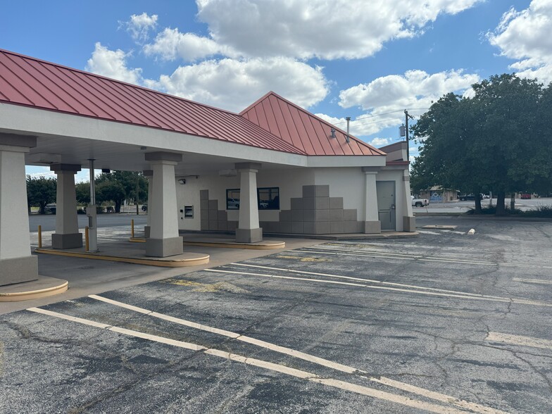 4702 S 14th St, Abilene, TX à louer - Photo de l’immeuble – Image 3 sur 11