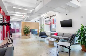 575 8th Ave, New York, NY à louer Photo intérieure– Image 2 sur 12