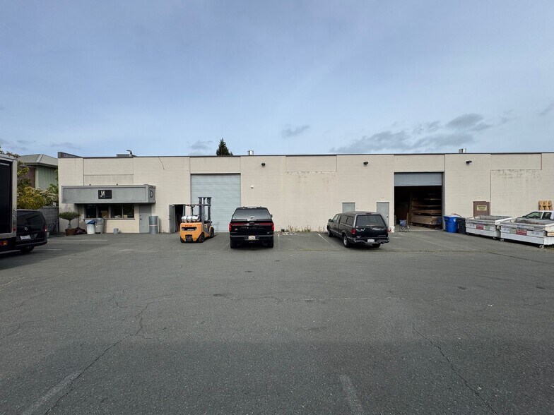 1774 Industrial Way, Napa, CA à louer - Photo de l’immeuble – Image 2 sur 5