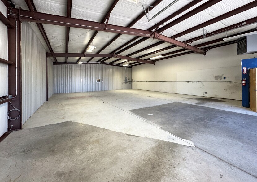 11500 Cochiti Rd SE, Albuquerque, NM à louer - Photo de l’immeuble – Image 3 sur 7
