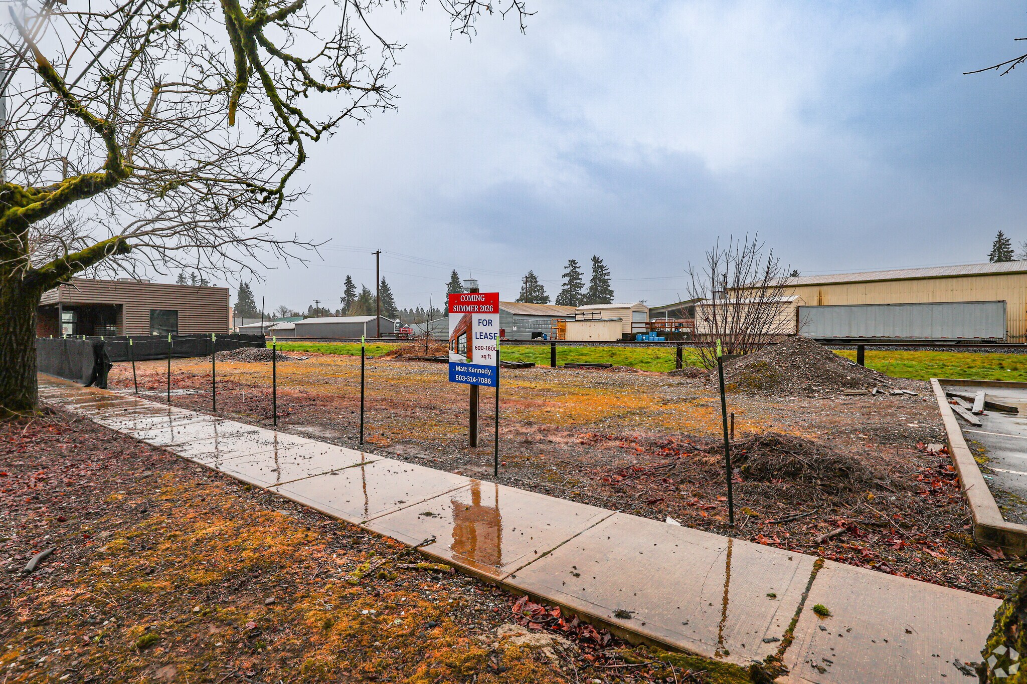 3420 3rd St, Hubbard, OR à louer Photo principale– Image 1 sur 4