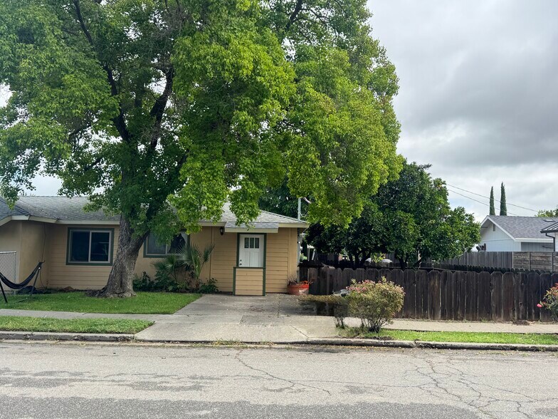 415 4th St, Winters, CA à vendre - Photo de l’immeuble – Image 2 sur 40