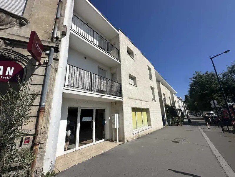 Local commercial dans Bordeaux à vendre Photo de l’immeuble– Image 1 sur 5