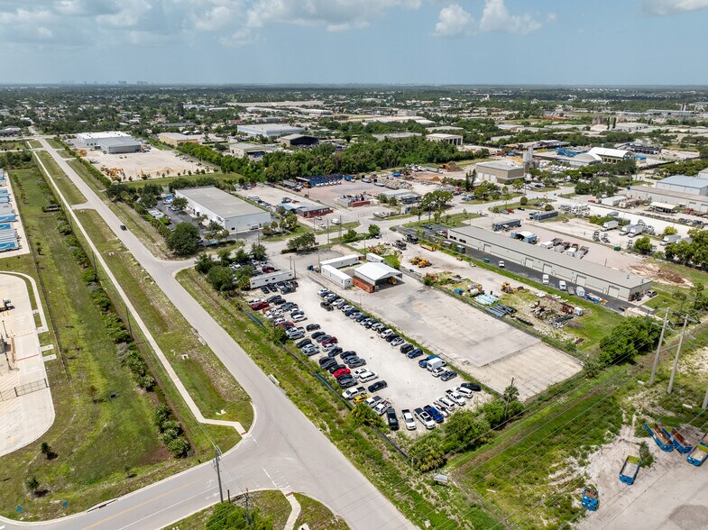 8181 Mainline Pky, Fort Myers, FL à louer - Aérien – Image 2 sur 4