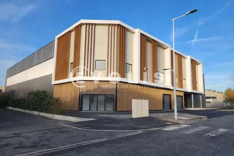 Industriel/Logistique dans Torcy à louer - Photo de l’immeuble – Image 1 sur 6