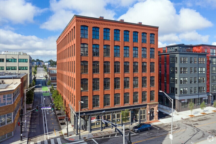 95 Chestnut St, Providence, RI à vendre - Photo principale – Image 1 sur 33